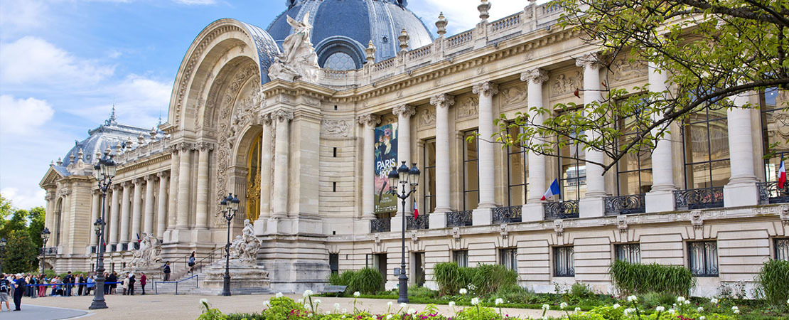 Tout au long de votre séjour à Paris ou en France  SuiteVoyage vous accompagne et vous guide